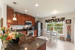 549 VISTA SOL DR, DAVENPORT, FL 33837 - MLS#MFRS5133063
