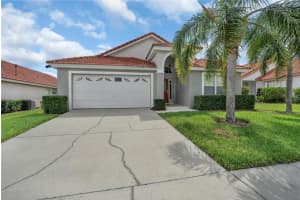 158 Hypolita Ave, DAVENPORT