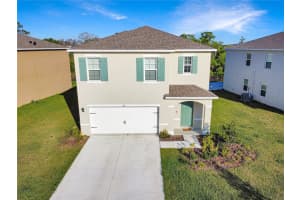 1739 Post Oak Dr, DAVENPORT