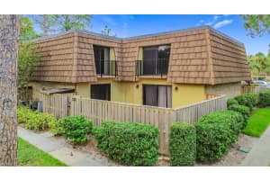 5252 Brook Ct #240, ORLANDO