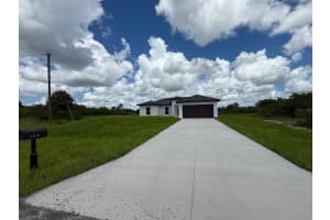 937 GRANT BOULEVARD, LEHIGH ACRES, FL 33974 - MLS#MFRS5133265