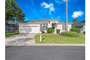 448 Buckingham Cir, DAVENPORT