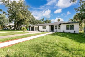 325 BURLEIGH AVENUE, DAYTONA BEACH, FL 32117 - MLS#MFRS5133314