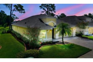 300 Del Sol Ave, DAVENPORT