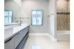 2000 GREENBRIAR TERRACE, DAVENPORT, FL 33837 - MLS#MFRS5133340