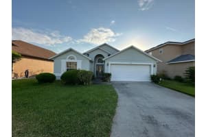 856 Cassia Dr, DAVENPORT