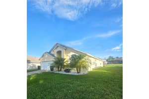 318 Langham Dr, DAVENPORT