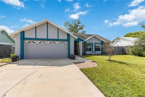 2542 CAMPHORWOOD CIRCLE, KISSIMMEE, FL 34744 - MLS#MFRS5133679