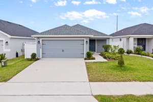 1225 Cascade Dr, DAVENPORT