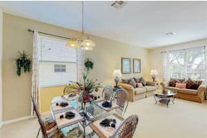 136 HENLEY CIRCLE, DAVENPORT, FL 33896 - MLS#MFRS5134046