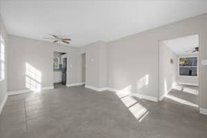 907 COLUMBIA STREET, ORLANDO, FL 32805 - MLS#MFRS5134359