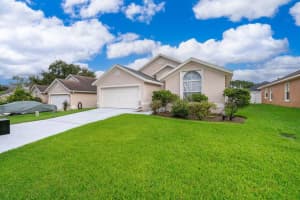 445 HALSTEAD DRIVE, DAVENPORT, FL 33897 - MLS#MFRS5134482