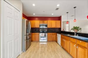 314 EDGEWOOD COURT, KISSIMMEE, FL 34759 Sold 11/25/25