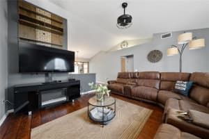 254 GLENRIDGE LOOP S., LAKELAND, FL 33809 - MLS#MFRS5134853