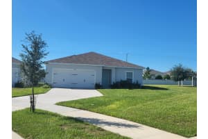 1546 Finnigan Cir, HAINES CITY