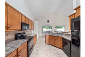 2303 LAUREL PINE LANE, ORLANDO, FL 32837 - MLS#MFRS5135348