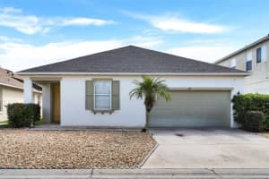124 Sand Ridge Dr, DAVENPORT