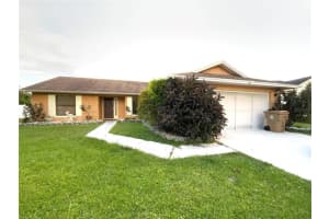 521 Brighton Ct, KISSIMMEE