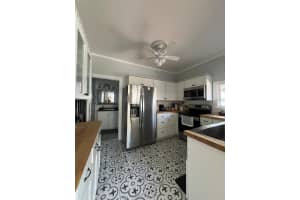 227 PALM AVENUE, EUSTIS, FL 32726 - MLS#MFRS5135742