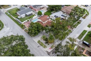 6409 HEATHER MOOR COURT, TAMPA, FL 33634 - MLS#MFRS5135792