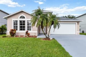 2385 Andrews Valley Dr, KISSIMMEE