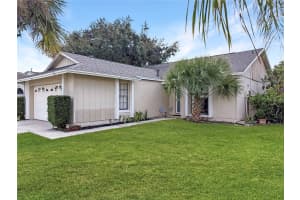 5204 LONESOME DOVE DRIVE, KISSIMMEE, FL 34746 - MLS#MFRS5135956