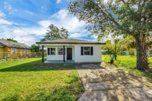 403 21ST STREET, HAINES CITY, FL 33844 - MLS#MFRS5135987