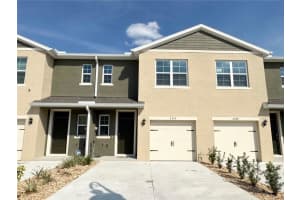 2353 Penguin Blvd, DAVENPORT