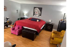 661 195TH STREET, MIAMI, FL 33179 - MLS#MFRS5136151