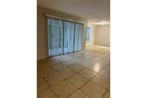 4165 VERSAILLES DRIVE, ORLANDO, FL 32808 - MLS#MFRS5136278