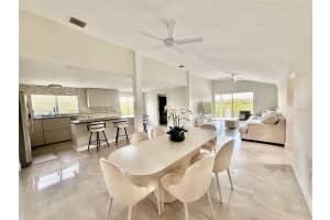 8117 BAY DRIVE, TAMPA, FL 33635 - MLS#MFRS5136387