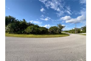 14435 FORT WORTH CIRCLE, PORT CHARLOTTE, FL 33981 - MLS#MFRS5136430