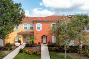 8420 Blue Lagoon Dr, KISSIMMEE