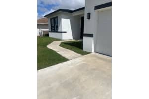 802 SAN PEDRO COURT, KISSIMMEE, FL 34758 - MLS#MFRS5136489