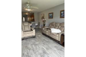 2684 EMERALD LAKE COURT, KISSIMMEE, FL 34744 - MLS#MFRS5136501