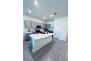 33019 REGENT CANAL STREET, WESLEY CHAPEL, FL 33545 - MLS#MFRS5136517