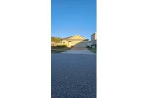 279 Williamson Dr, DAVENPORT