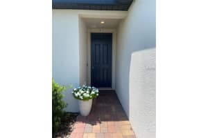 1363 BENEVENTO DRIVE, WINTER HAVEN, FL 33884 - MLS#MFRS5136615