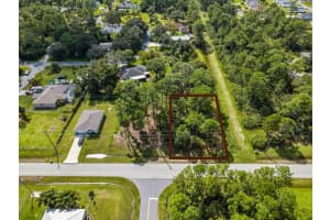 714 SE SARASOTA, PALM BAY, FL 32909 - MLS#MFRS5136715