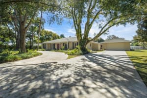 2111 WINTERSET ROAD, WINTER HAVEN, FL 33884 - MLS#MFRS5136791
