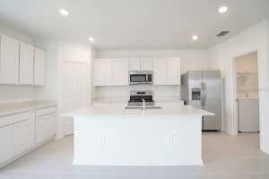 2195 CHRIS DRIVE, WINTER HAVEN, FL 33884 - MLS#MFRS5136826