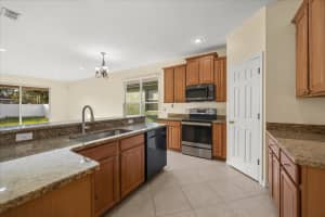 9427 EDENSHIRE CIRCLE, ORLANDO, FL 32836 - MLS#MFRS5136921