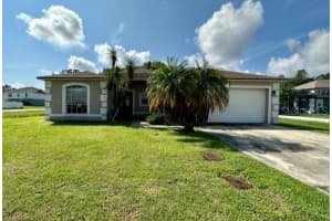 602 Swallow Ct, POINCIANA