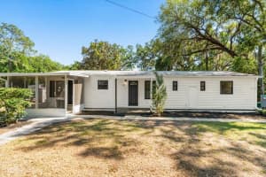 112 MCCLENDON STREET, LADY LAKE, FL 32159 - MLS#MFRS5136996