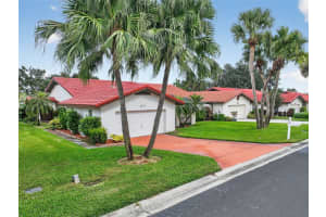 2613 SUNBURST COURT, LAKE WALES, FL 33898 - MLS#MFRS5137406