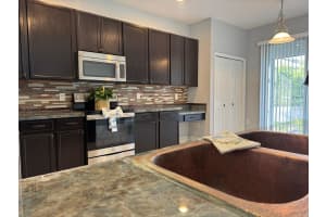 740 SENECA MEADOWS ROAD, WINTER SPRINGS, FL 32708 - MLS#MFRS5137444