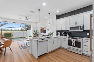 2511 MANESHAW LANE, KISSIMMEE, FL 34747 - MLS#MFRS5137522