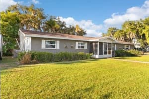 300 LAKE LENA BOULEVARD, AUBURNDALE, FL 33823 Sold 12/19/25