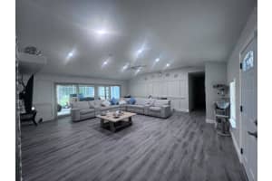 11223 County Road 223 Oxford, FL 34484 - Off Market