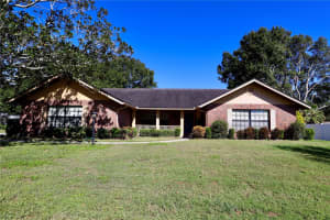 202 CRYSTAL COURT, WINTER HAVEN, FL 33880 - MLS#MFRS5137740